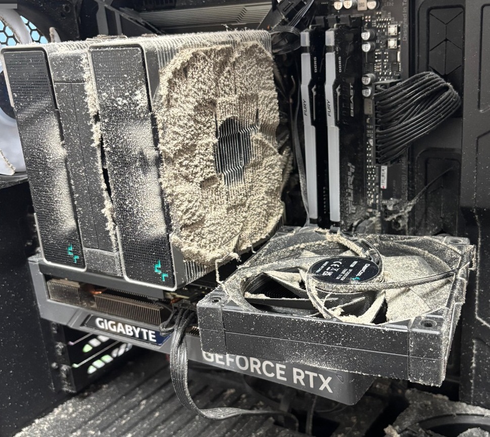 Home pc before cleaned